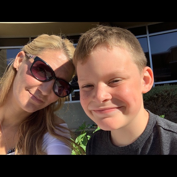 Meet your Posher, Courtney - Picture 4 of 8